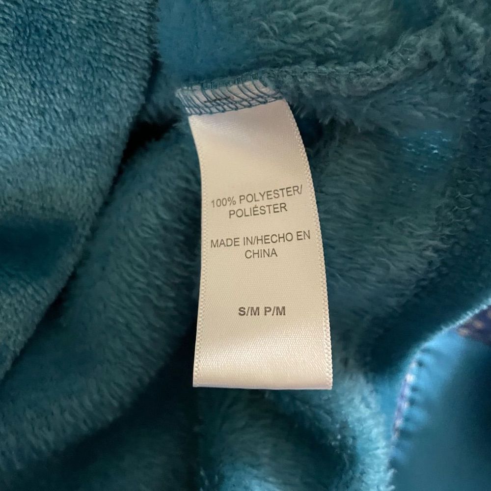 OSCAR DE LA RENTA PLUSH ROBE - Picture 11 of 11
